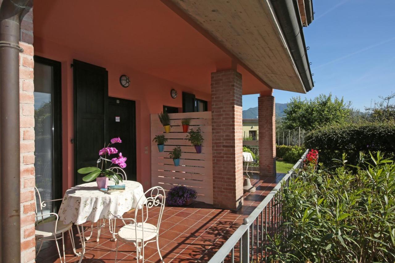 Residence Il Melograno Manerba del Garda Buitenkant foto
