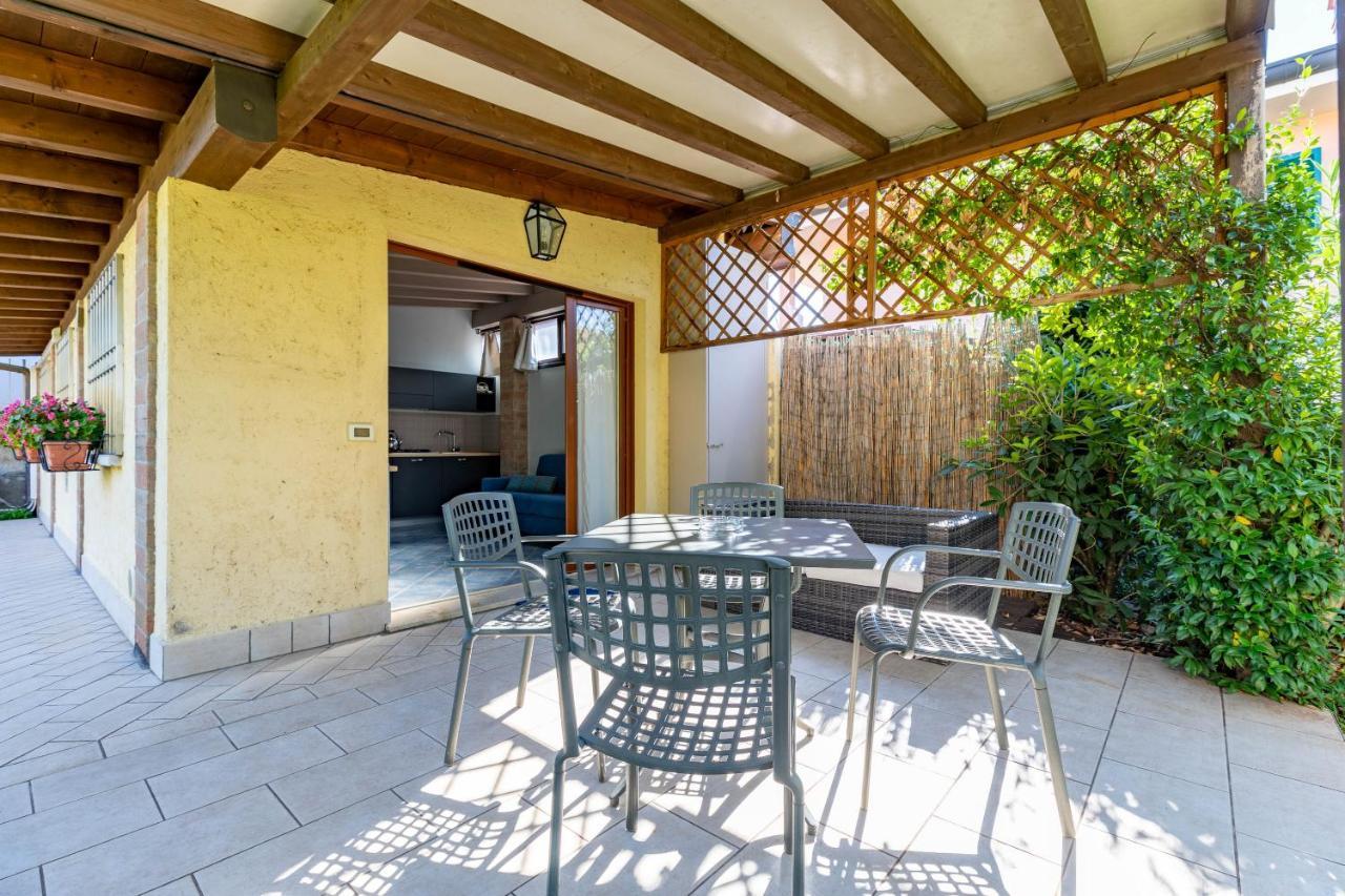 Residence Il Melograno Manerba del Garda Buitenkant foto