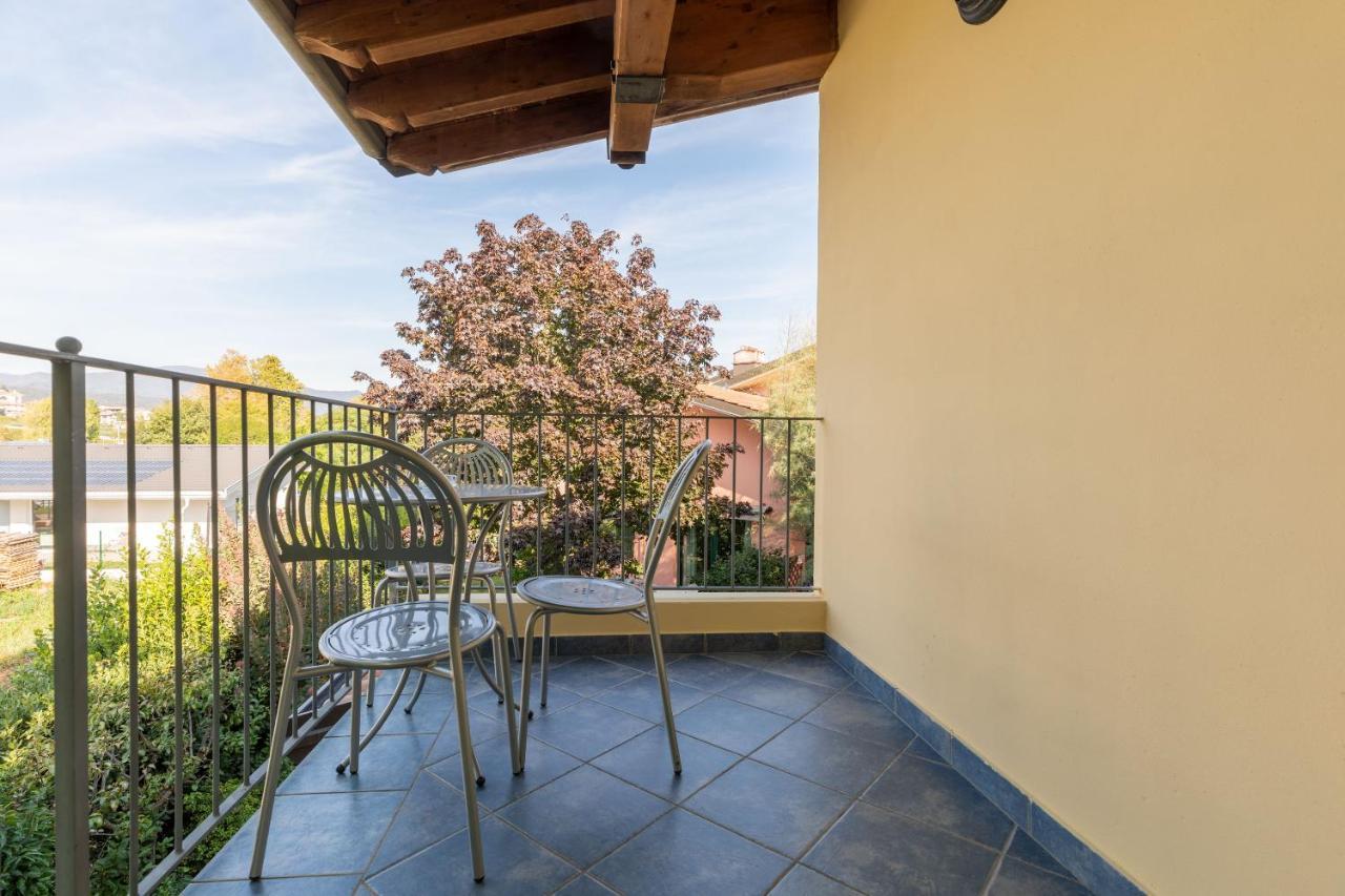 Residence Il Melograno Manerba del Garda Buitenkant foto