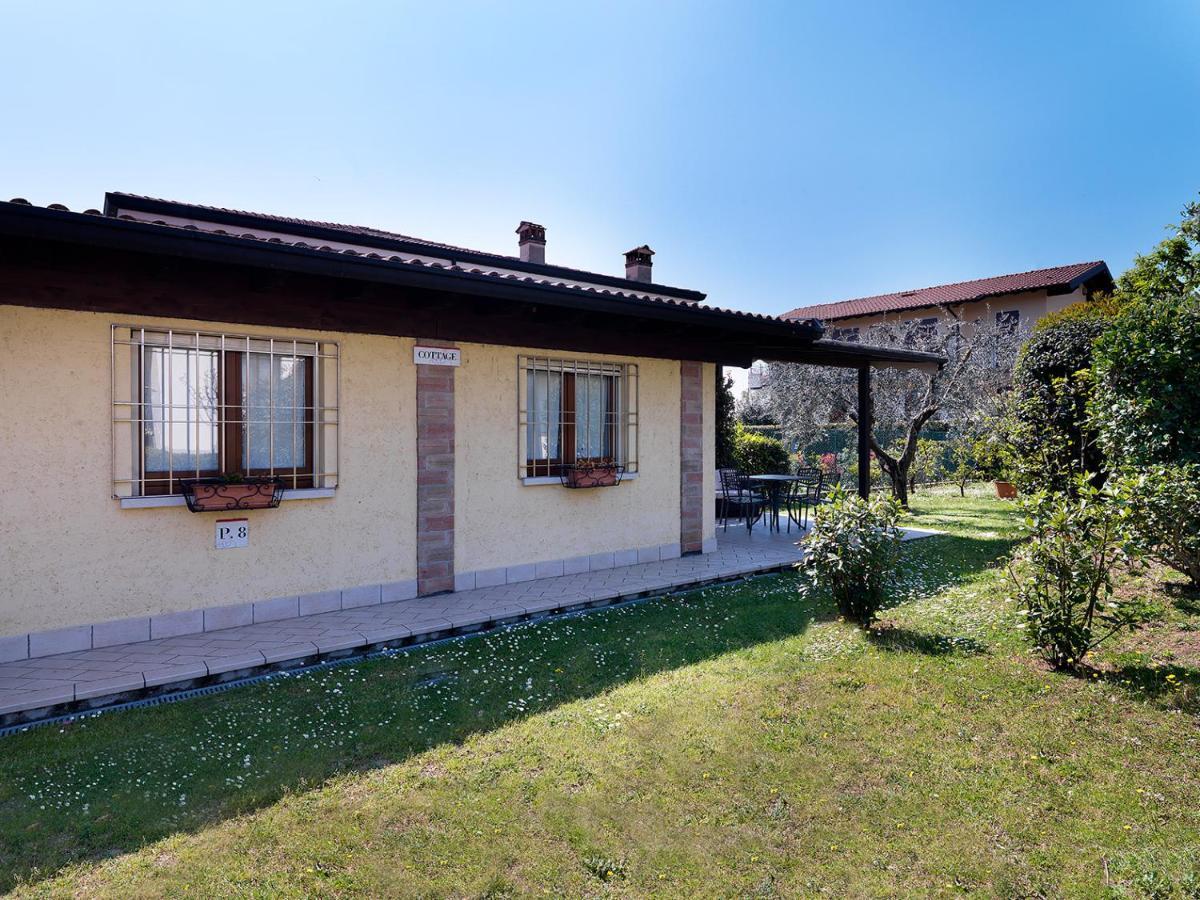 Residence Il Melograno Manerba del Garda Buitenkant foto