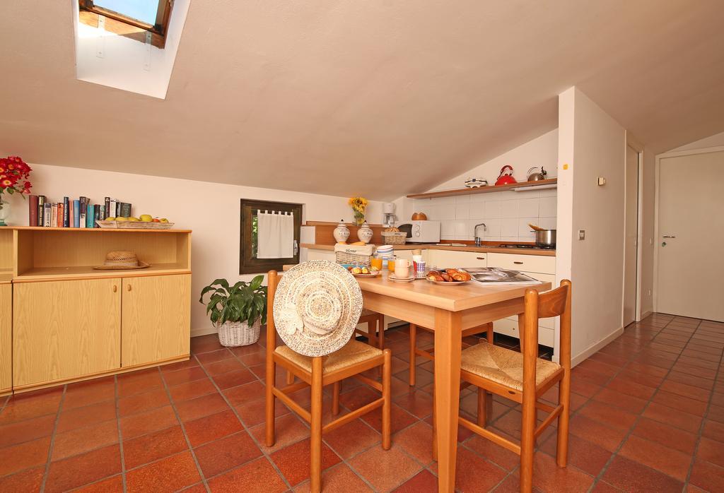 Residence Il Melograno Manerba del Garda Buitenkant foto