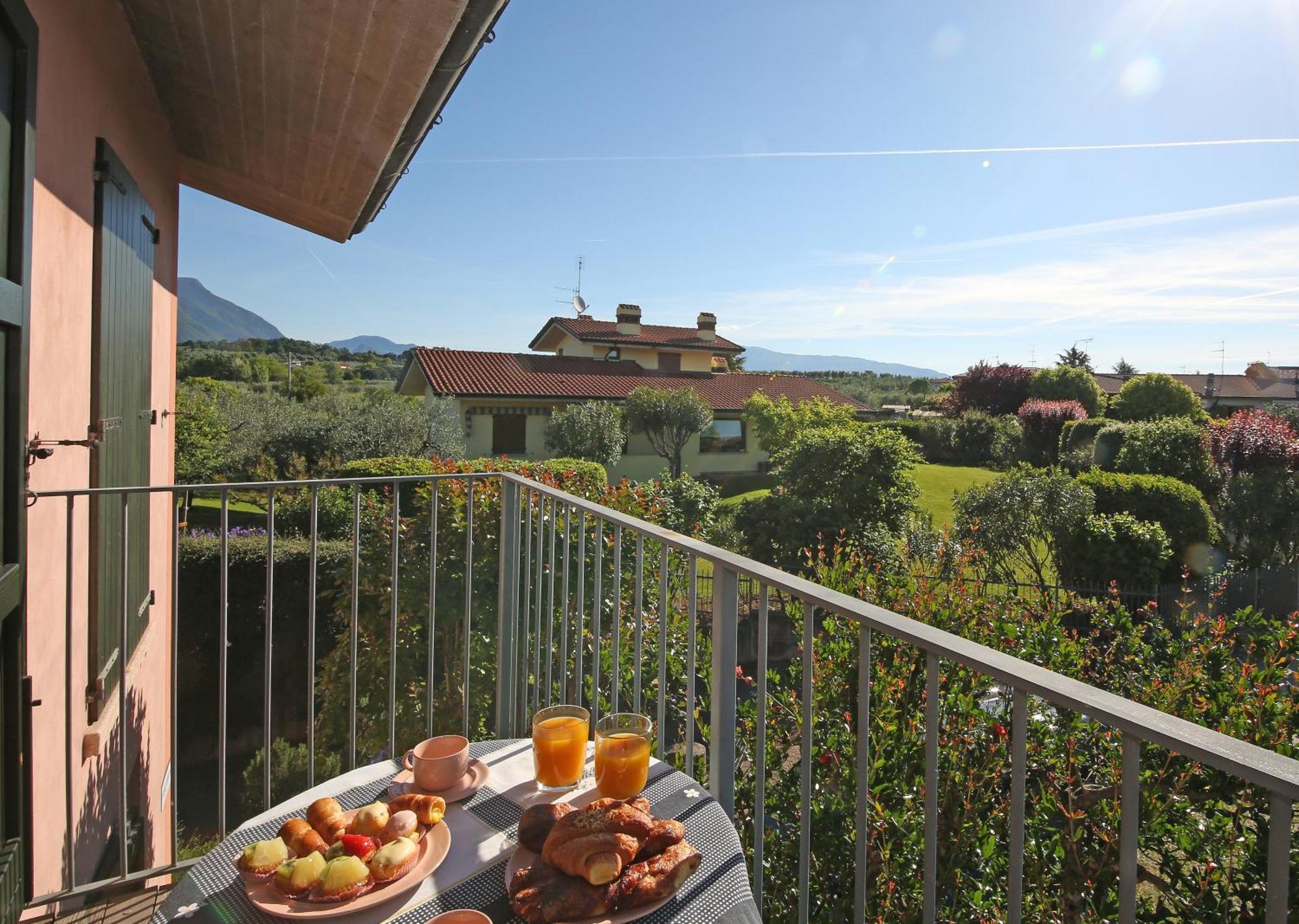 Residence Il Melograno Manerba del Garda Buitenkant foto