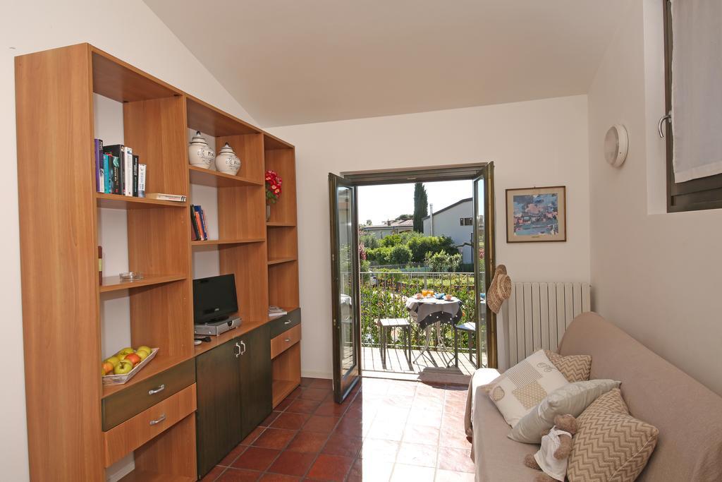Residence Il Melograno Manerba del Garda Buitenkant foto